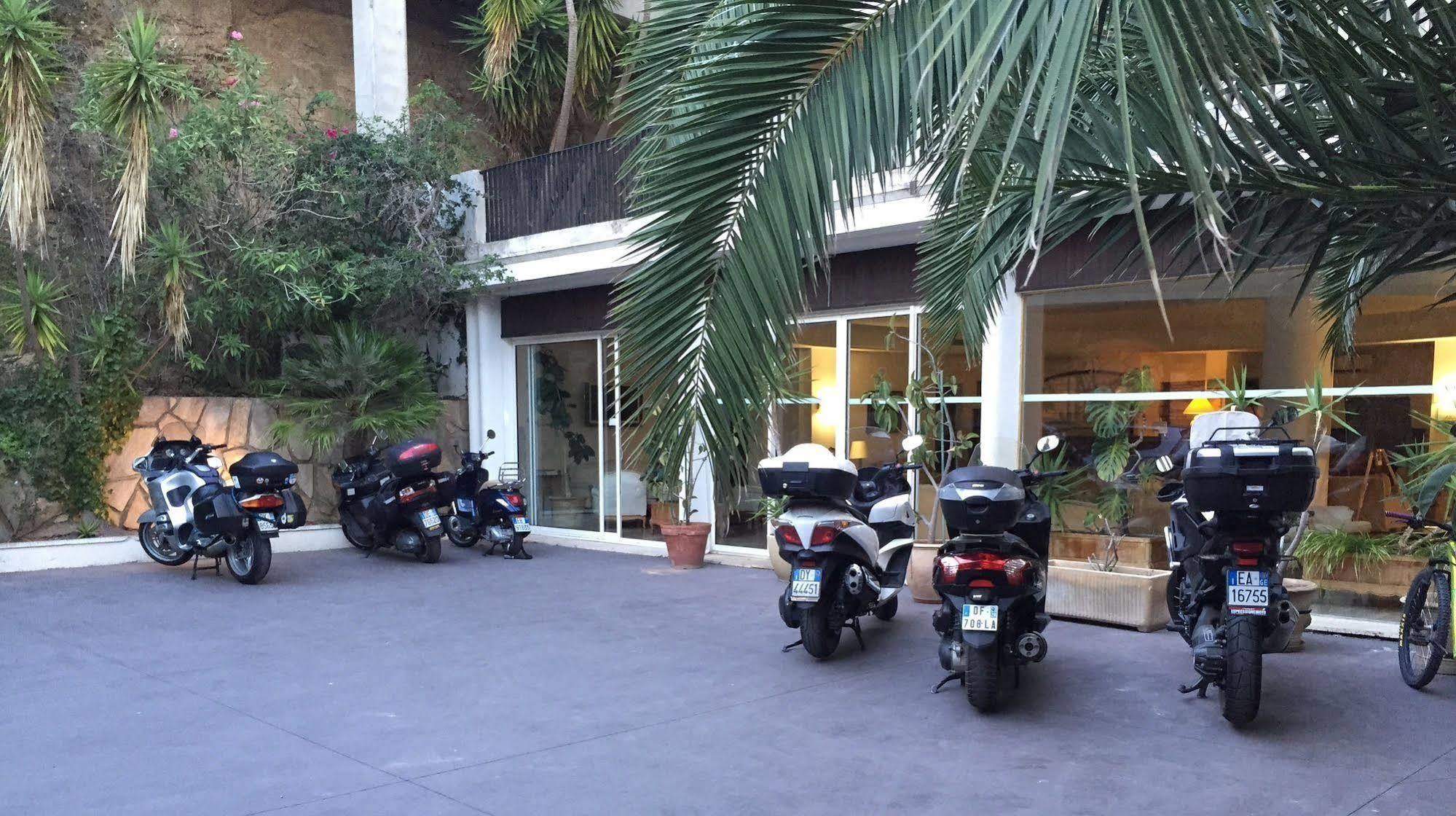 Grand Hotel De Calvi Exterior photo